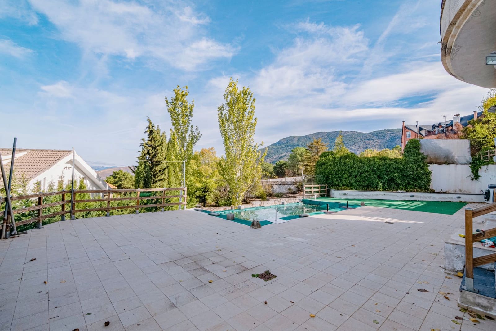 5 sovrum Villa till salu i La Zubia med pool - 429 900 € (Ref: 9548658)