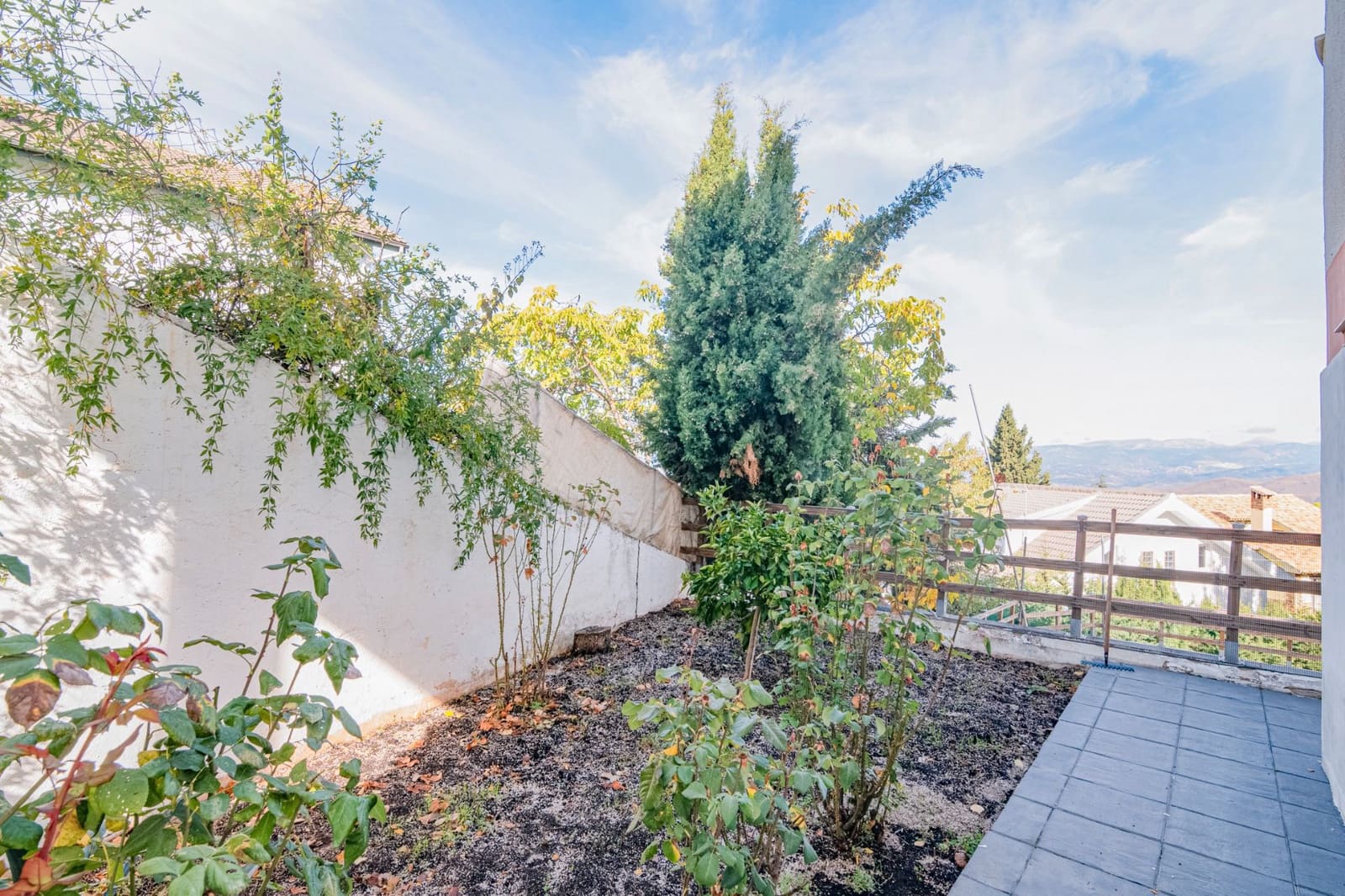 5 sovrum Villa till salu i La Zubia med pool - 429 900 € (Ref: 9548658)