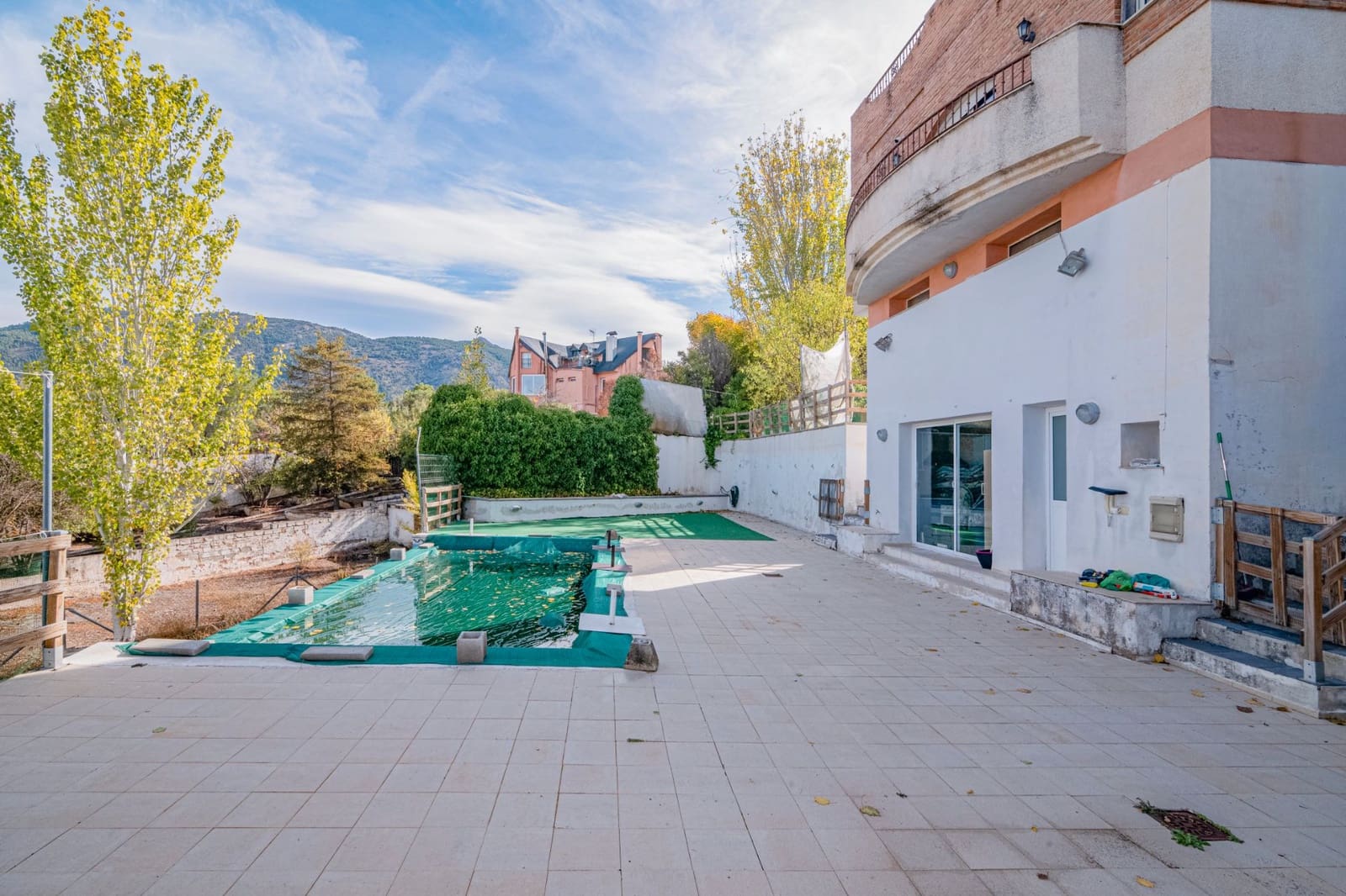 5 sovrum Villa till salu i La Zubia med pool - 429 900 € (Ref: 9548658)