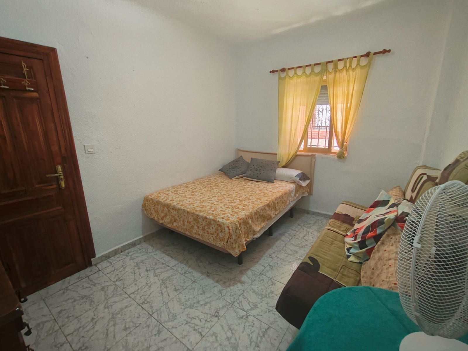 3 slaapkamer Appartement te koop in Granada stad - € 167.000 (Ref: 9548659)