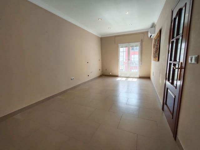 3 makuuhuone Asunto myytävänä paikassa Priego de Córdoba - 119 900 € (Ref: 9548660)