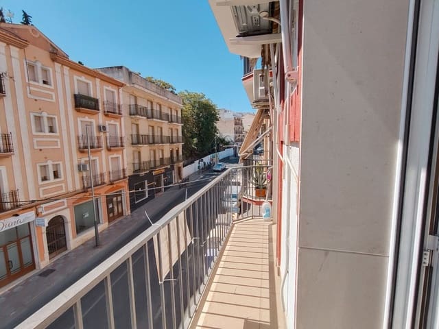 3 makuuhuone Asunto myytävänä paikassa Priego de Córdoba - 119 900 € (Ref: 9548660)