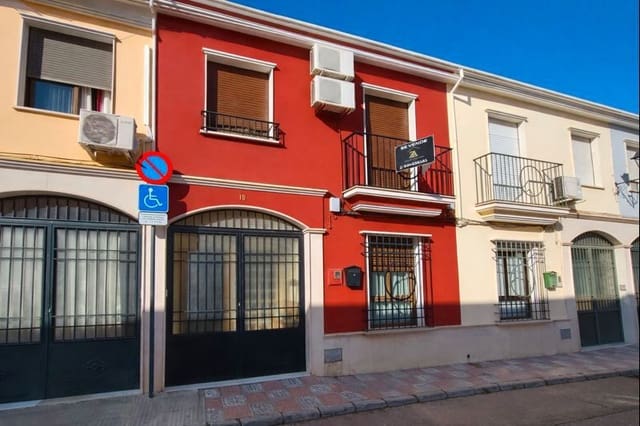 5 sypialnia Dom na sprzedaż w Priego de Córdoba z garażem - 219 900 € (Ref: 9548661)