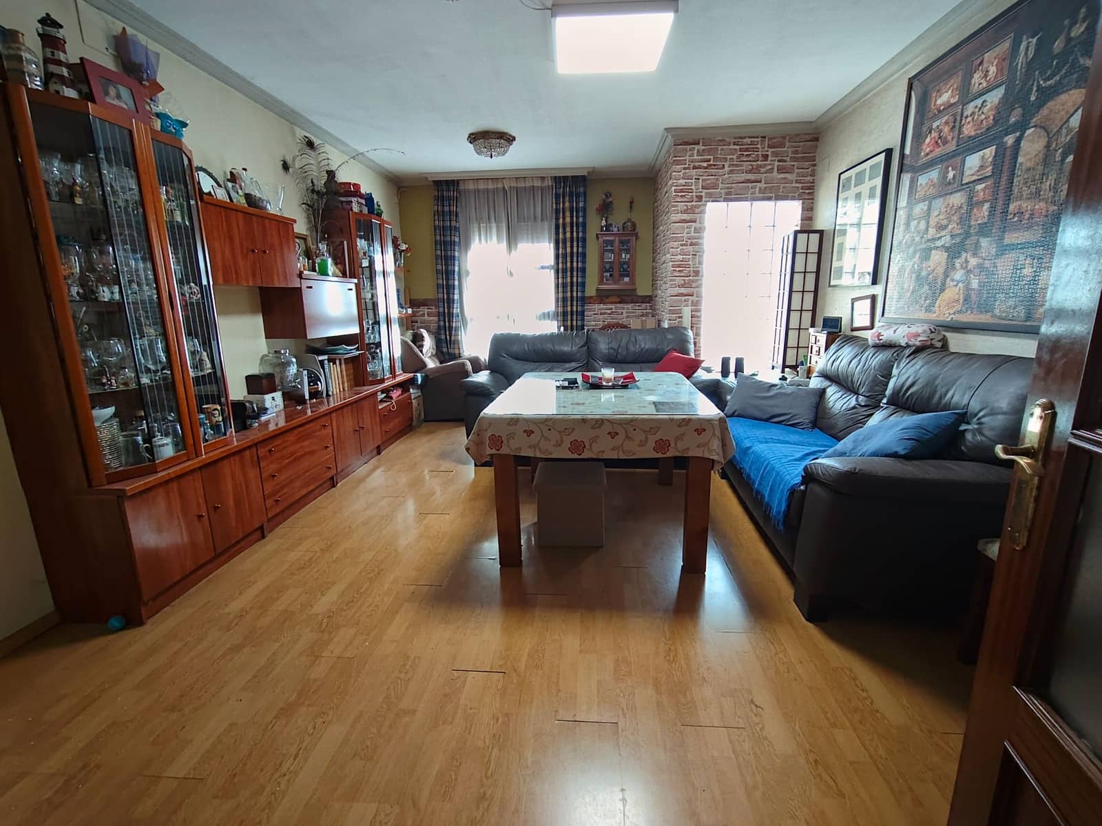 5 bedroom Townhouse for sale in Priego de Cordoba with garage - € 219,900 (Ref: 9548661)