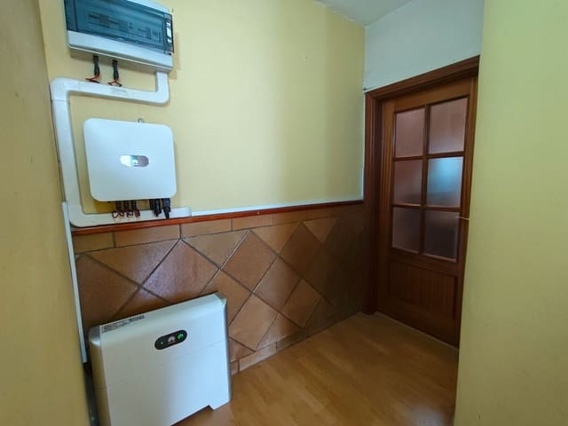5 sypialnia Dom na sprzedaż w Priego de Córdoba z garażem - 219 900 € (Ref: 9548661)