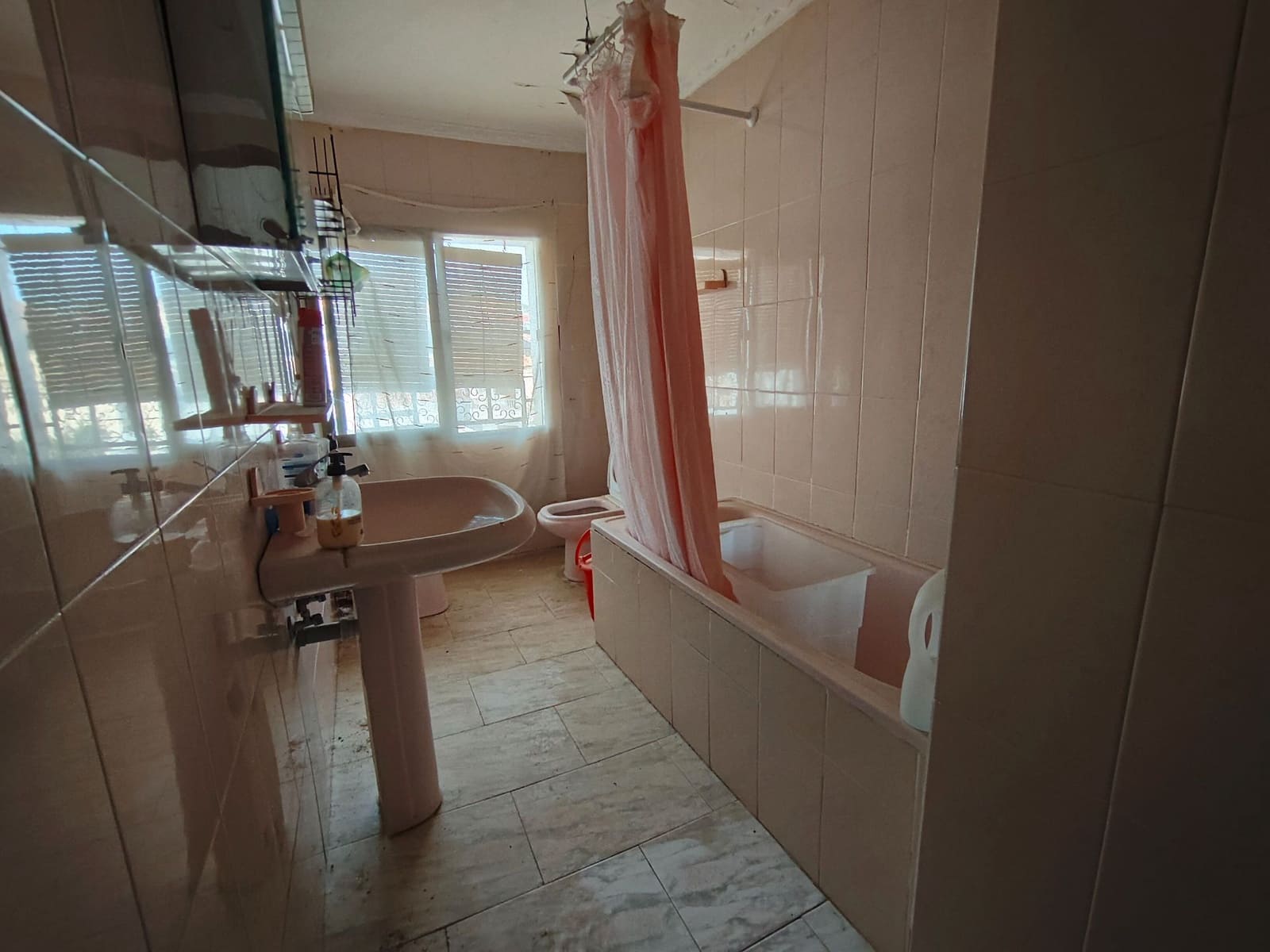 3 bedroom Townhouse for sale in La Peza - € 69,900 (Ref: 9548664)