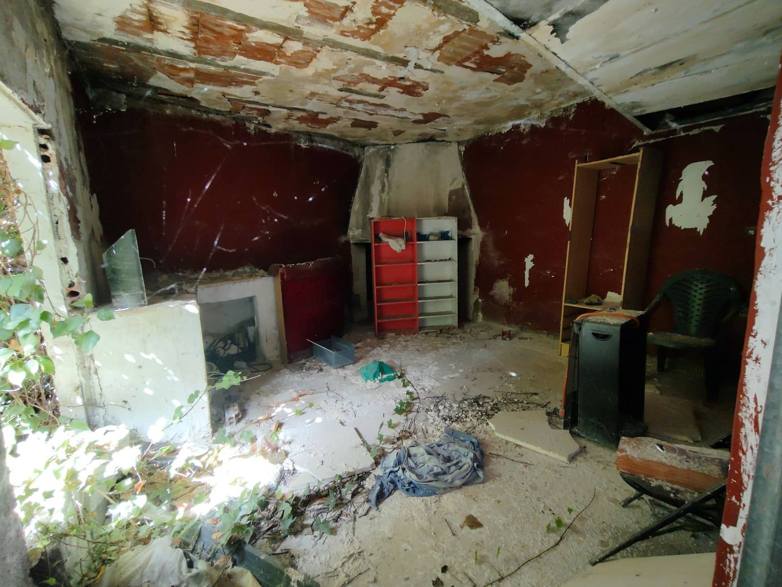 Comercial para venda em La Peza - 79 900 € (Ref: 9548666)