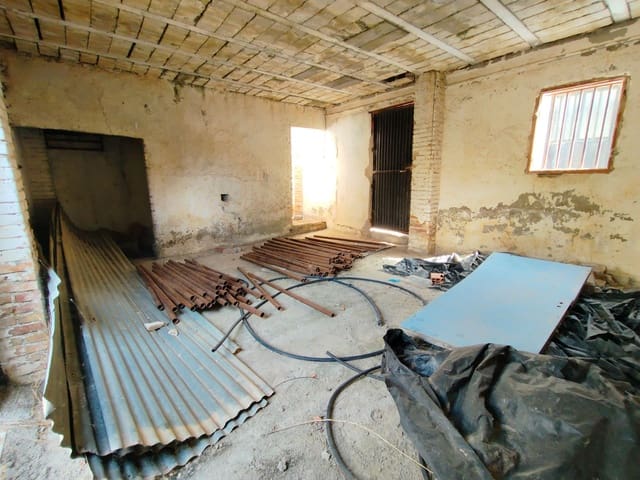 Comercial para venda em La Peza - 79 900 € (Ref: 9548666)