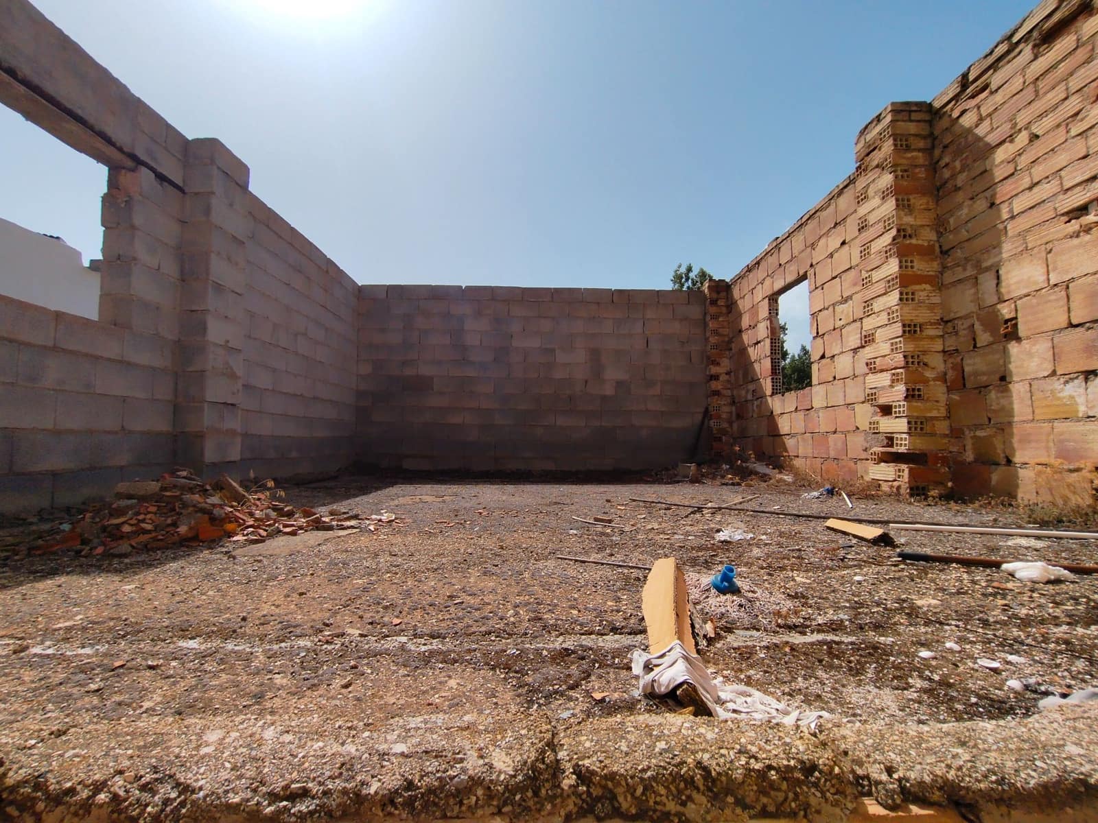 Comercial para venda em La Peza - 79 900 € (Ref: 9548666)