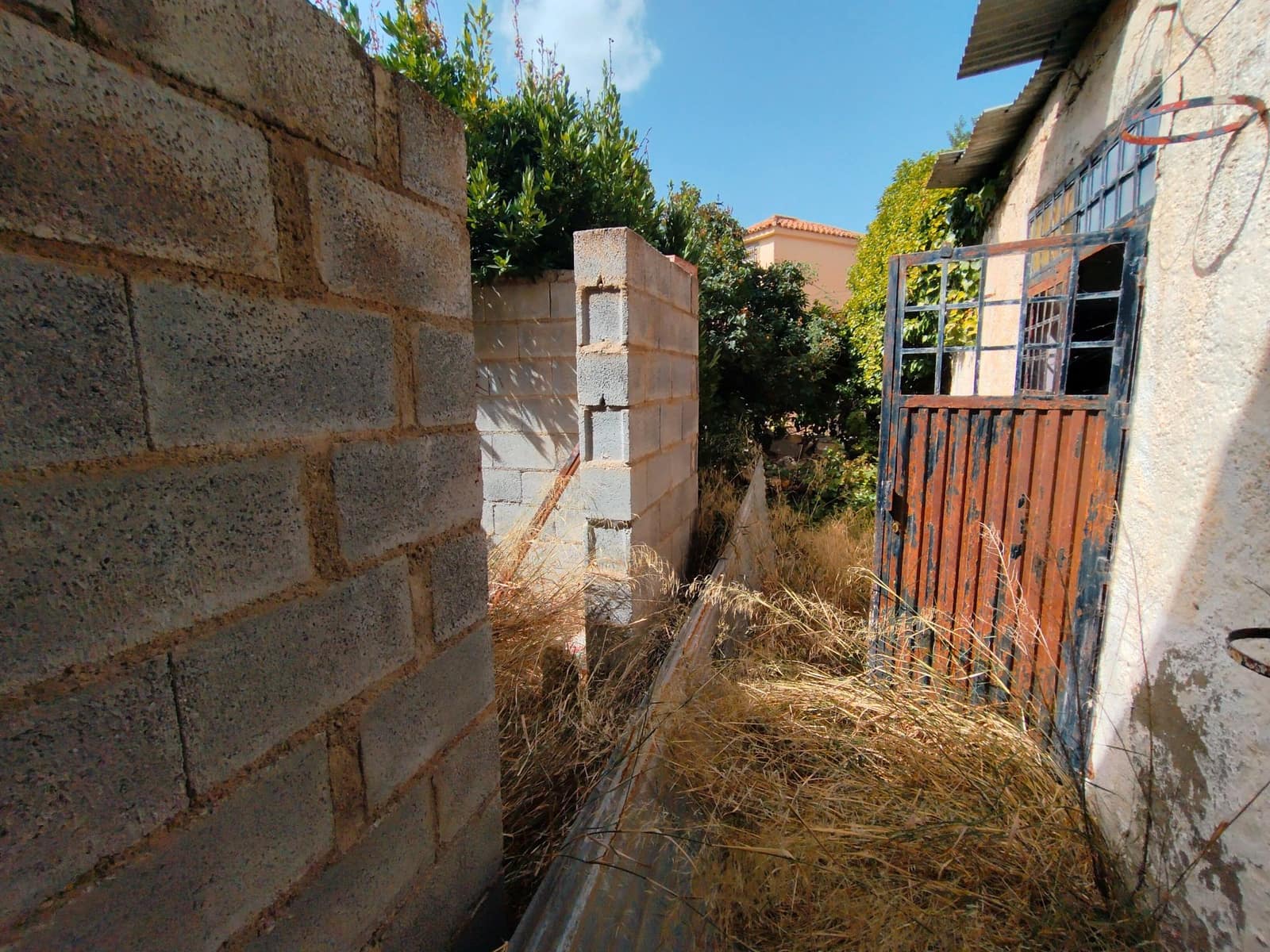 Comercial para venda em La Peza - 79 900 € (Ref: 9548666)