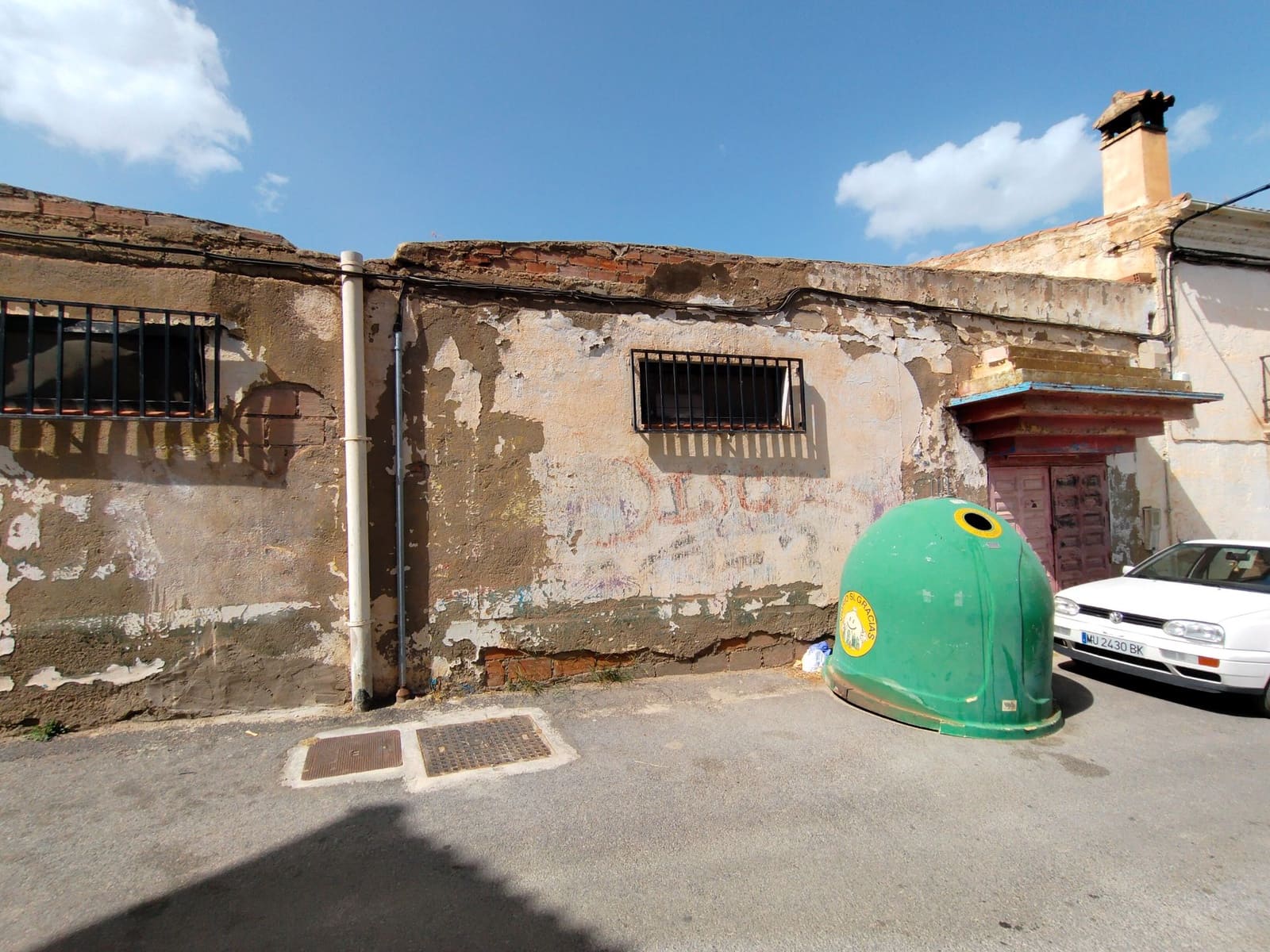 Comercial para venda em La Peza - 79 900 € (Ref: 9548666)