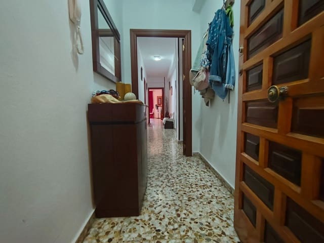 3 makuuhuone Asunto myytävänä paikassa Priego de Córdoba - 77 500 € (Ref: 9548667)