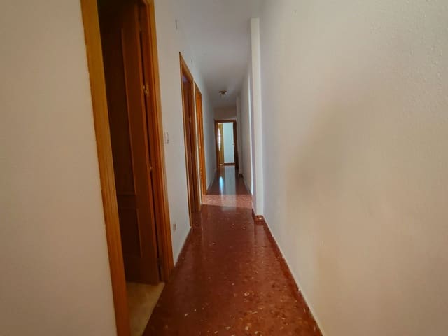 3 makuuhuone Asunto myytävänä paikassa Priego de Córdoba - 84 900 € (Ref: 9548668)