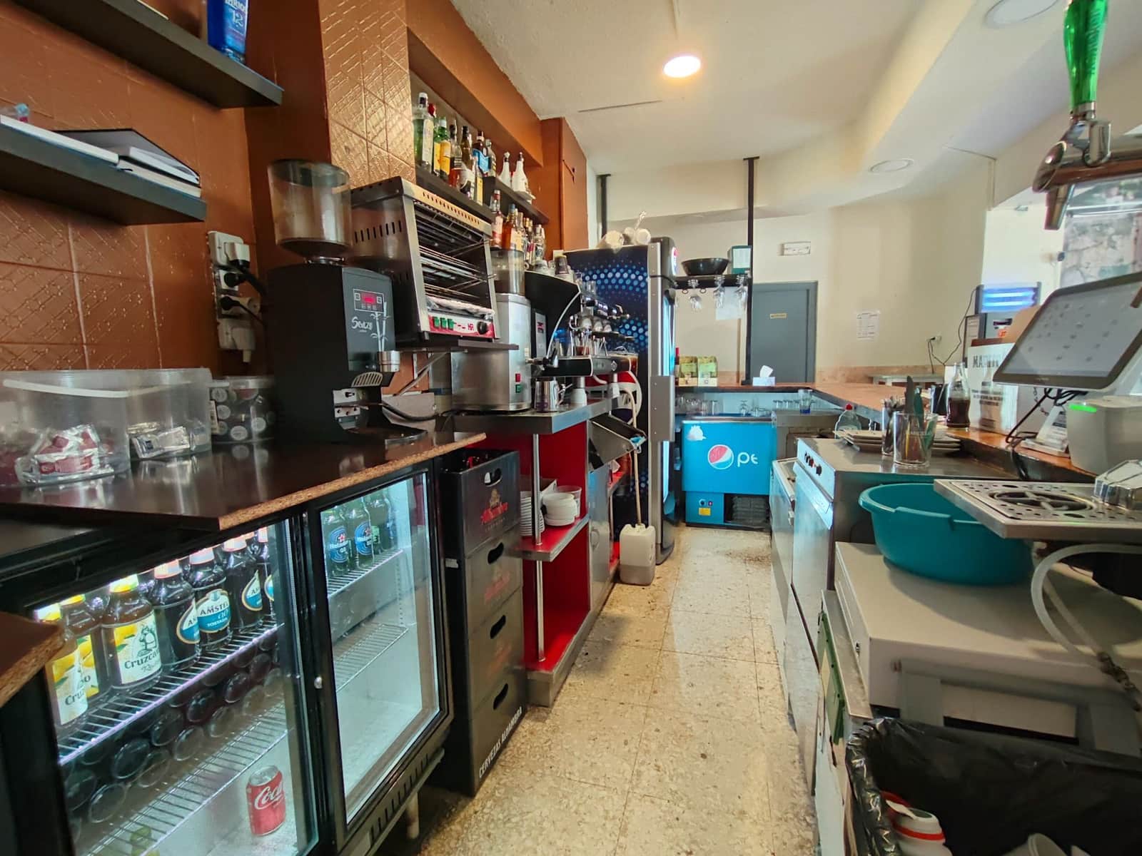 Local Comercial en Granada ciudad en venta - 74.900 € (Ref: 9626925)