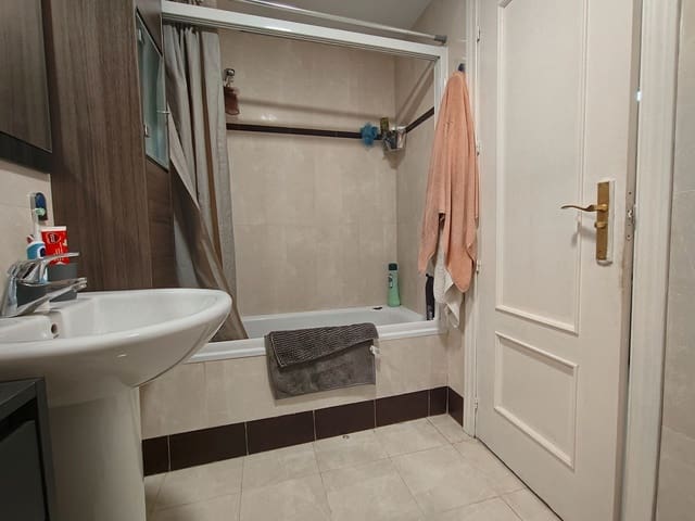 1 soverom Leilighet til salgs i La Zubia med garasje - € 134 900 (Ref: 9649882)