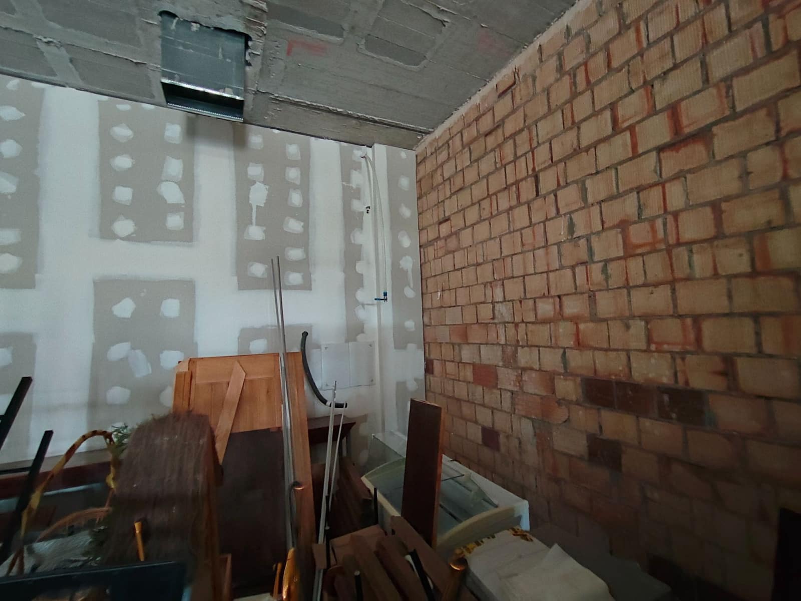 Comercial para arrendar em Granada cidade - 1 200 € (Ref: 9668248)