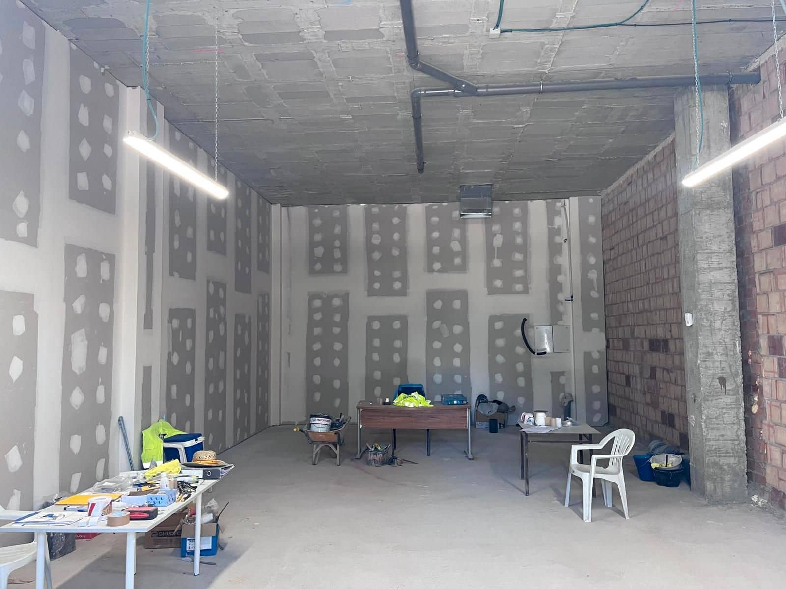 Commercial for rent in Granada city - € 1,200 (Ref: 9668248)