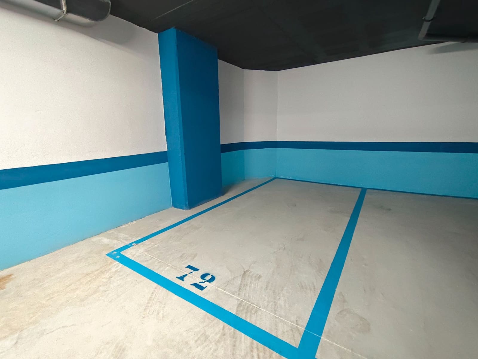 Garage att hyra i Granada stad - 100 € (Ref: 9668252)