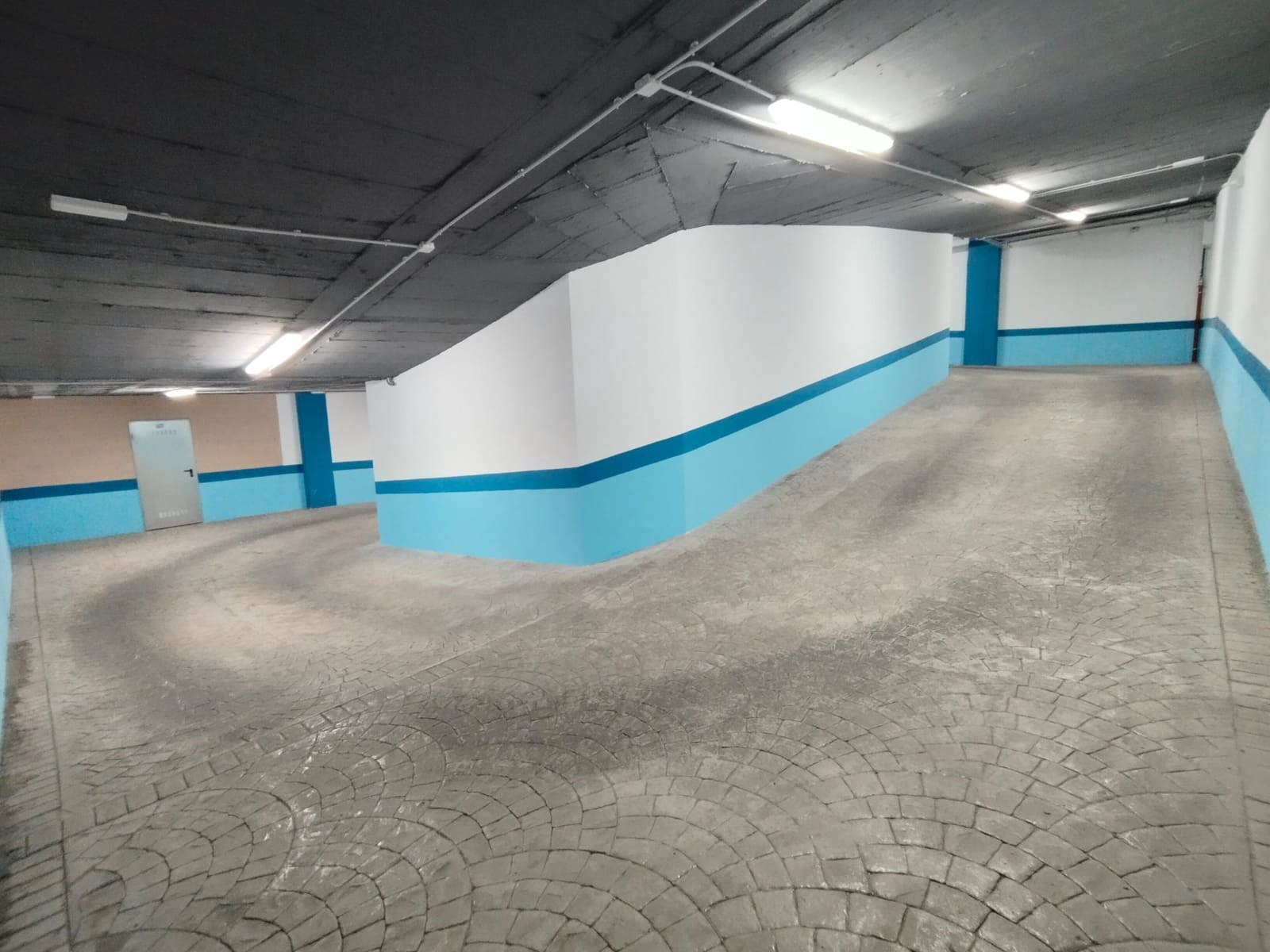 Garage att hyra i Granada stad - 100 € (Ref: 9668252)