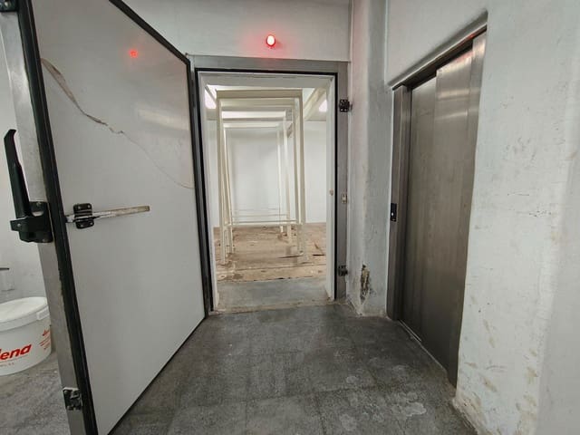 4 chambre Local Commercial à vendre à La Zubia - 349 900 € (Ref: 9719320)