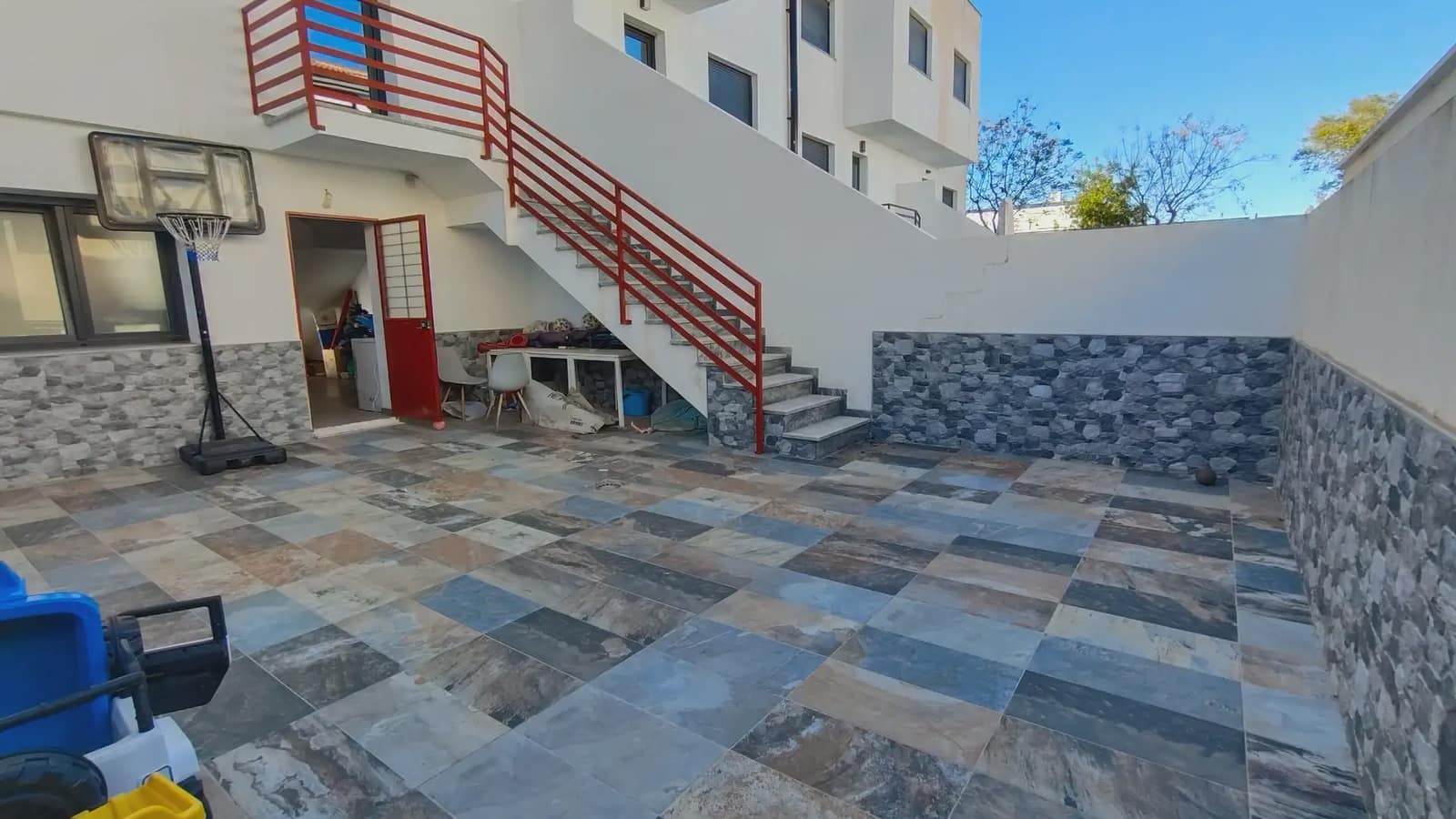 3 bedroom Semi-detached Villa for sale in Vegas del Genil with garage - € 279,900 (Ref: 9734212)