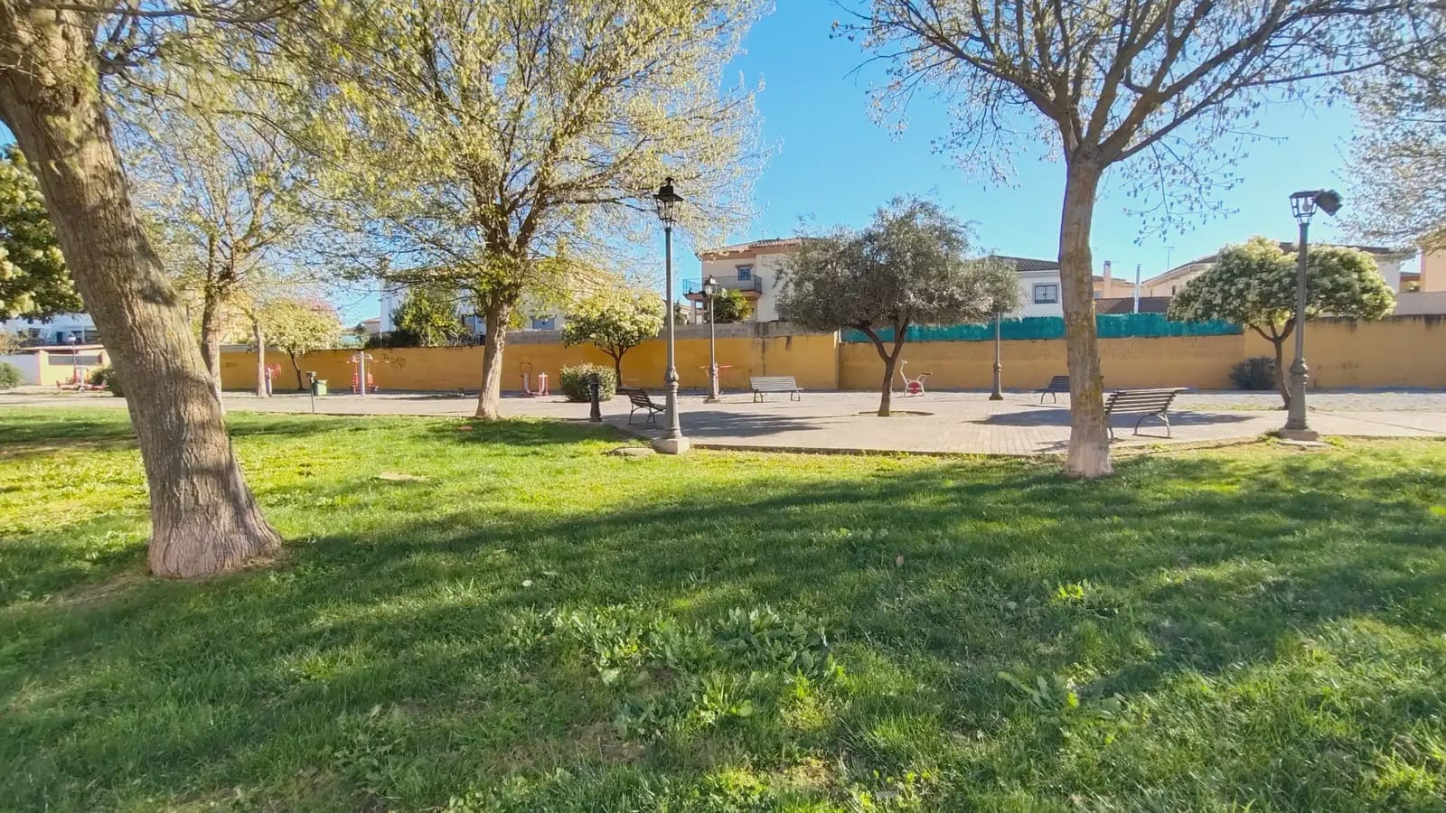 3 bedroom Semi-detached Villa for sale in Vegas del Genil with garage - € 279,900 (Ref: 9734212)