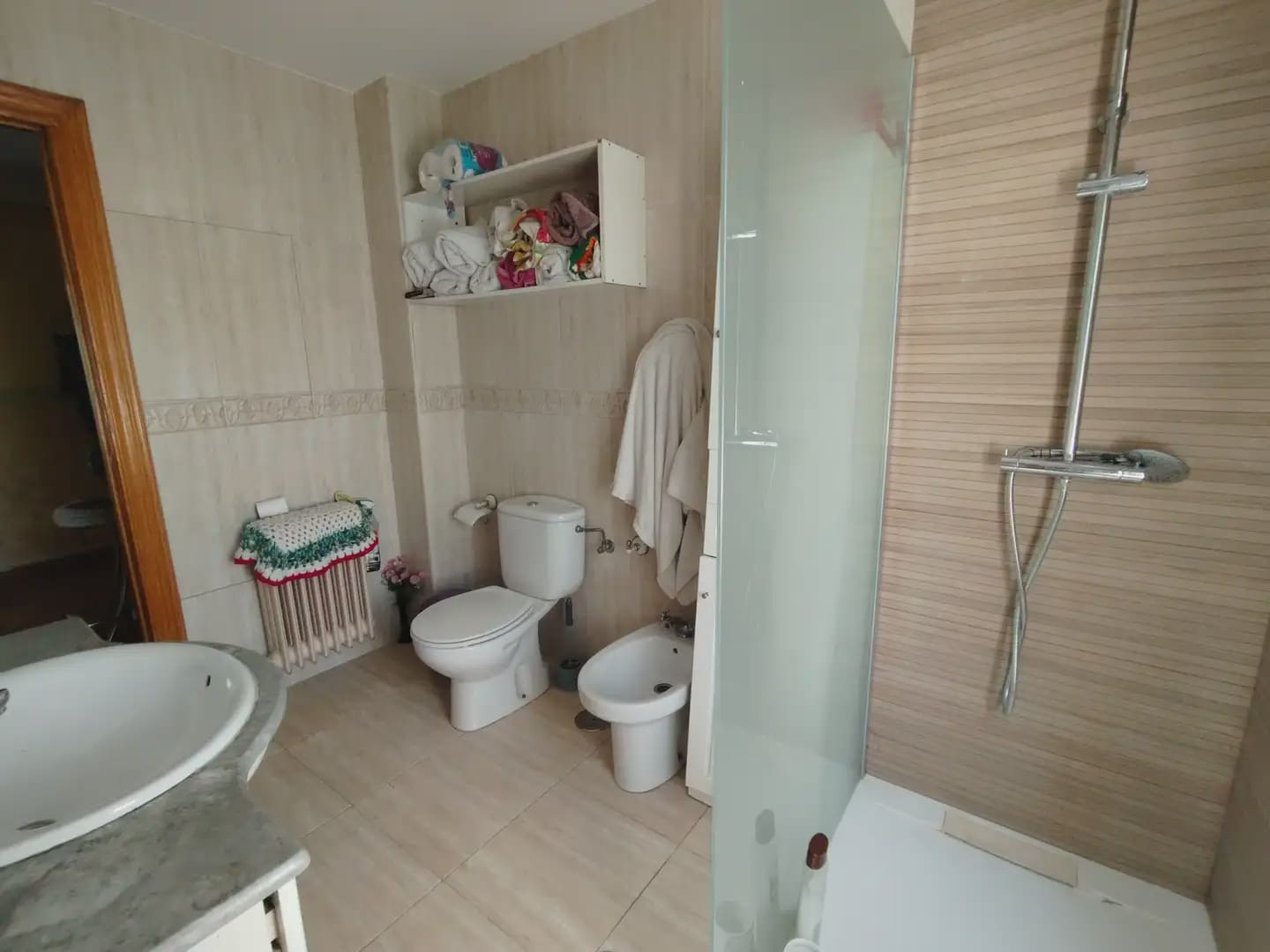 5 sovrum Villa till salu i La Zubia med pool garage - 349 900 € (Ref: 9893616)