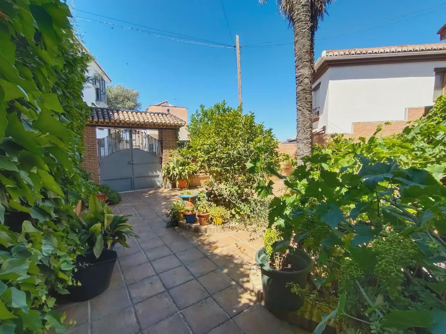 5 sovrum Villa till salu i La Zubia med pool garage - 349 900 € (Ref: 9893616)