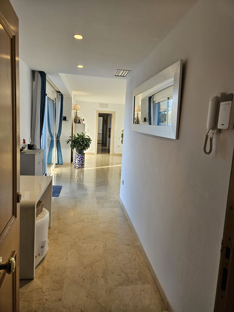 3 slaapkamer Penthouse te koop in San Pedro de Alcantara met zwembad garage - € 630.000 (Ref: 9516644)