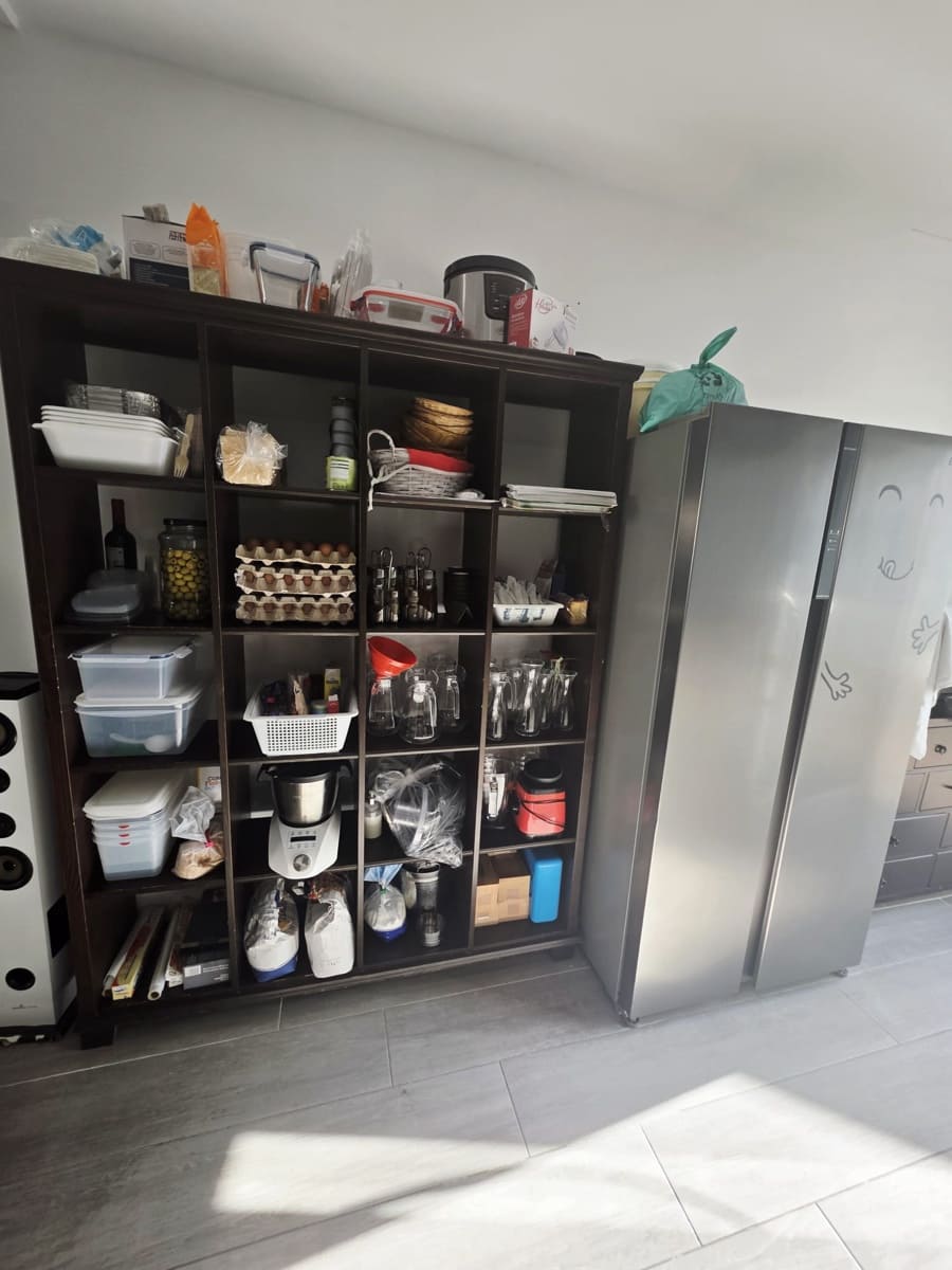 1 makuuhuone Kaupallinen vuokrattavana paikassa Adeje - 2 000 € (Ref: 9528877)