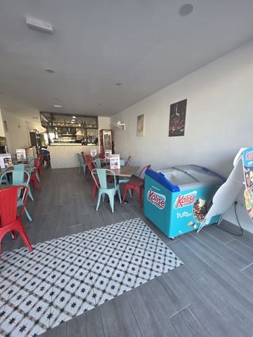 1 makuuhuone Kaupallinen vuokrattavana paikassa Callao Salvaje - Playa Paraíso, Adeje - 2 000 € (Ref: 9528877)