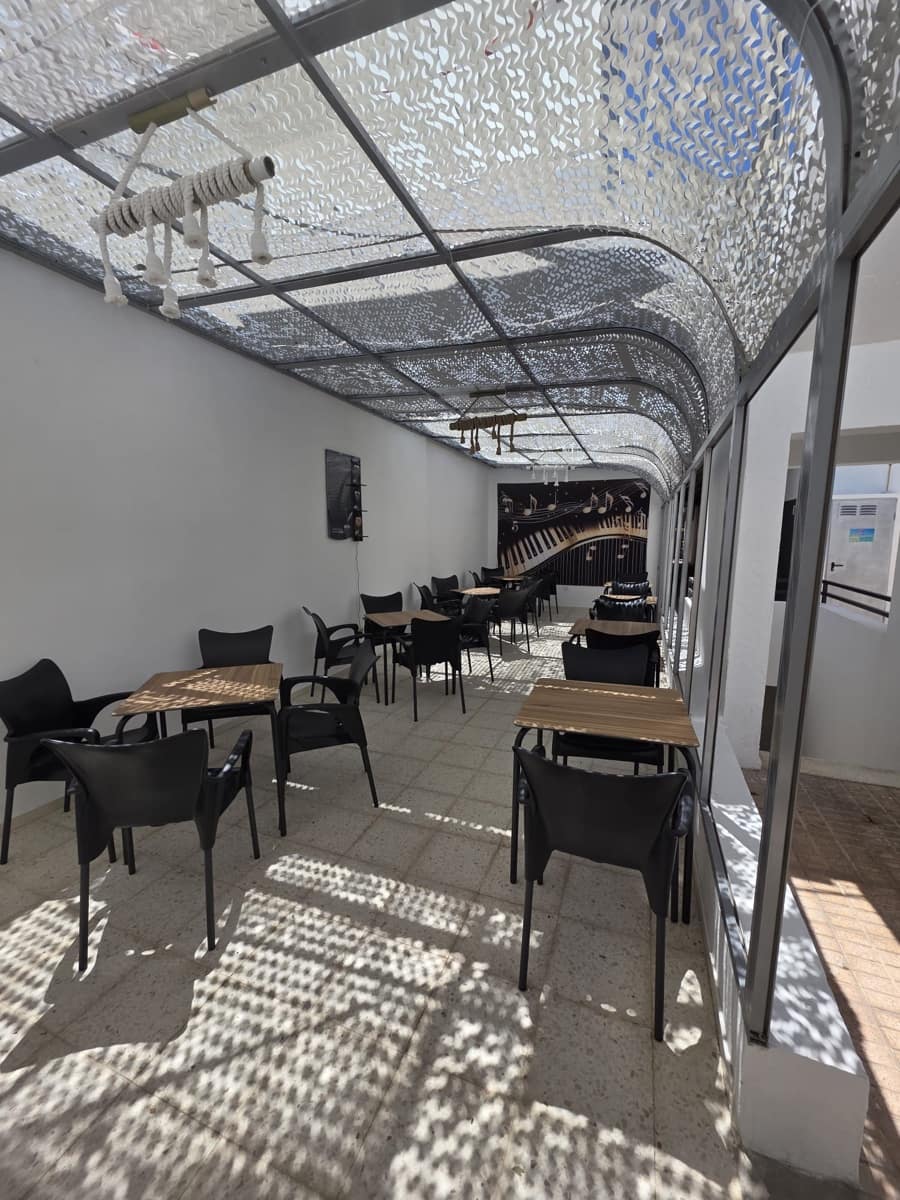 1 makuuhuone Kaupallinen vuokrattavana paikassa Adeje - 2 000 € (Ref: 9528877)