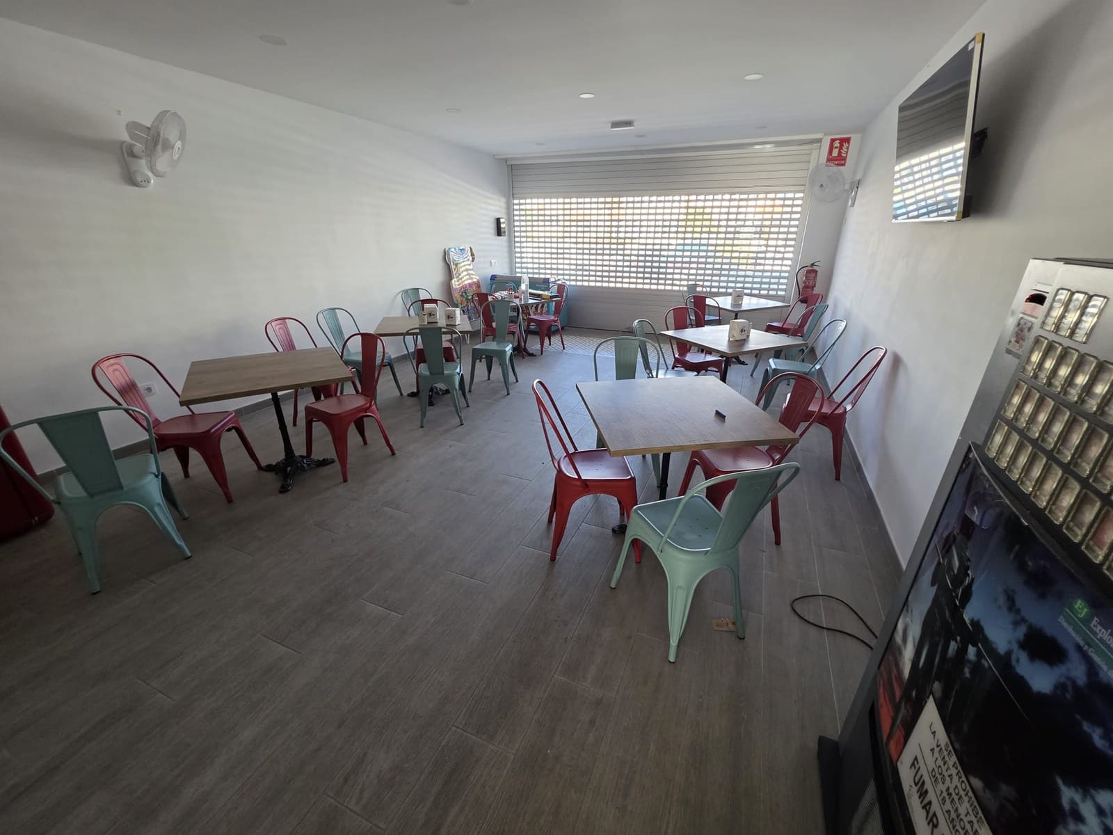 1 makuuhuone Kaupallinen vuokrattavana paikassa Adeje - 2 000 € (Ref: 9528877)