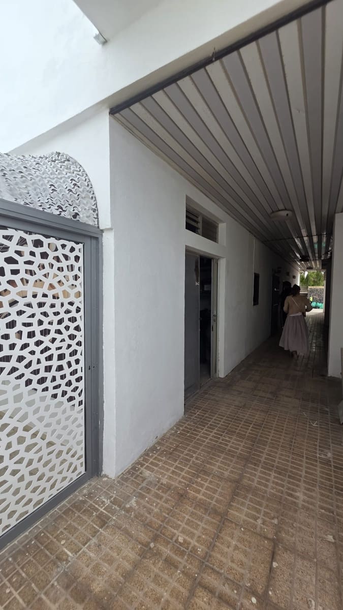 Kauppa vuokrattavana paikassa Adeje - 2 000 € (Ref: 9528900)