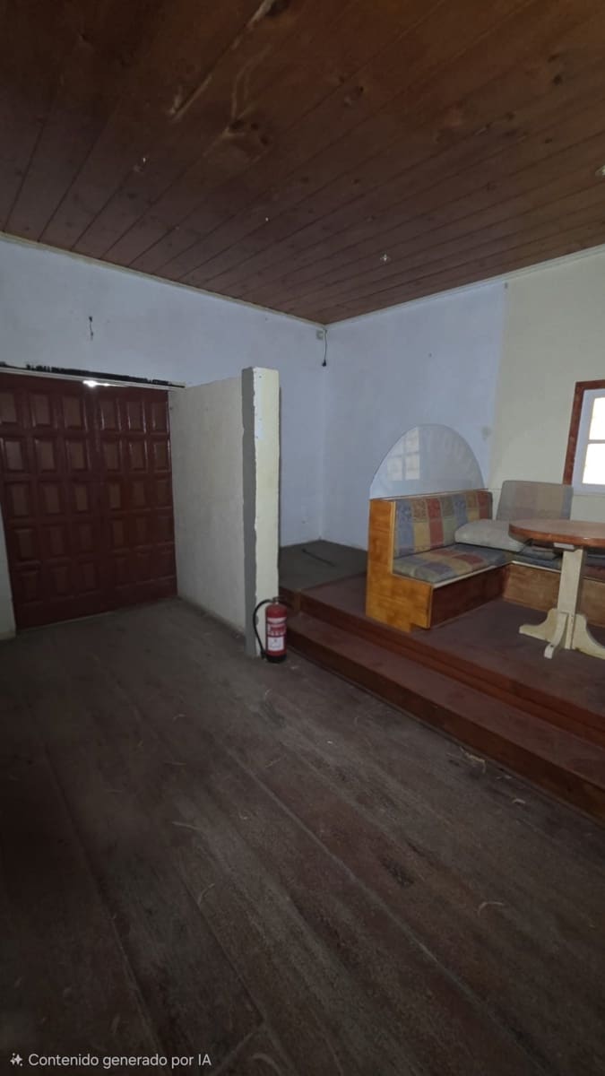 Kaupallinen vuokrattavana paikassa Adeje - 2 000 € (Ref: 9528924)