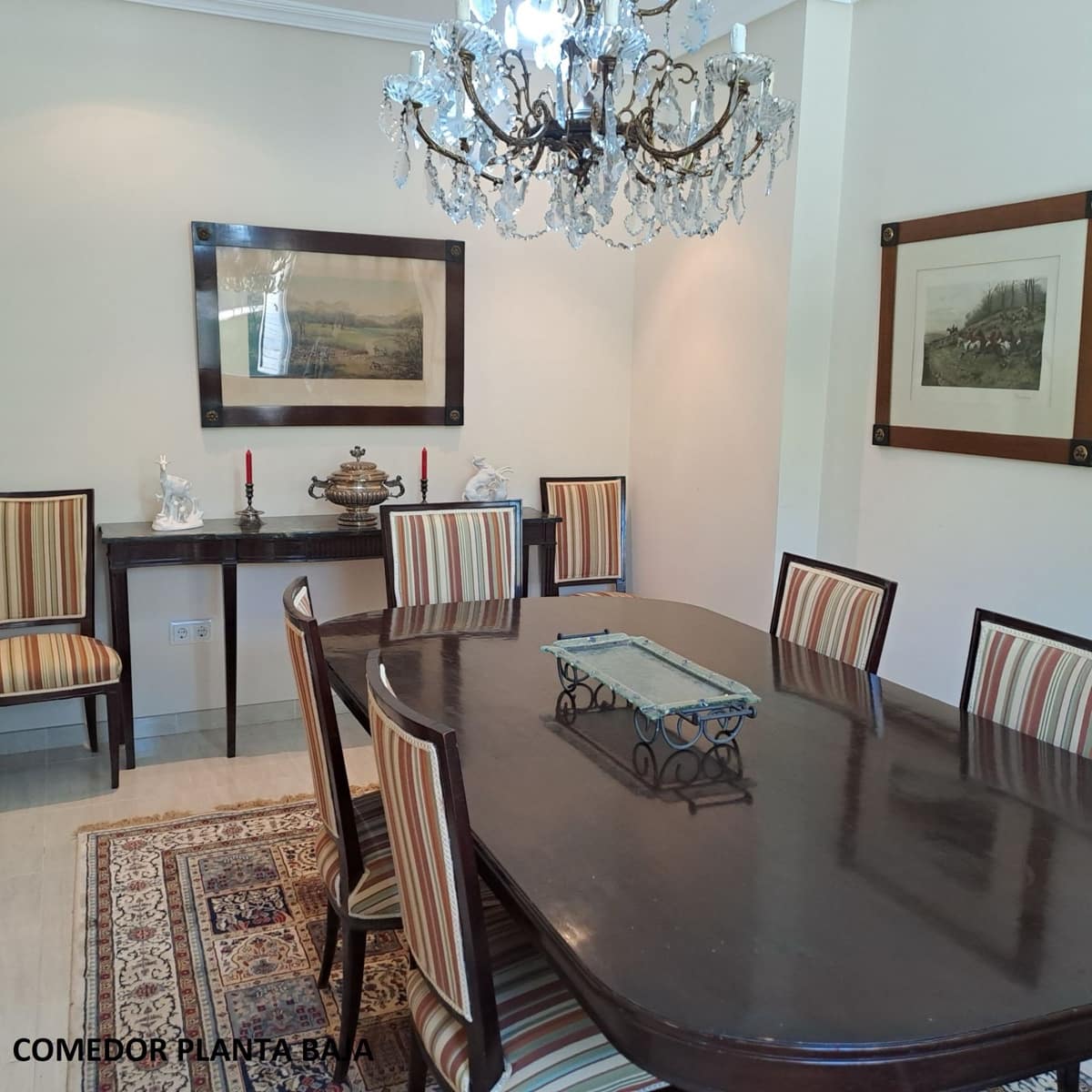 5 makuuhuone Omakotitalo myytävänä paikassa Valdemorillo mukana uima-altaan 
autotalli - 730 000 € (Ref: 9543713)