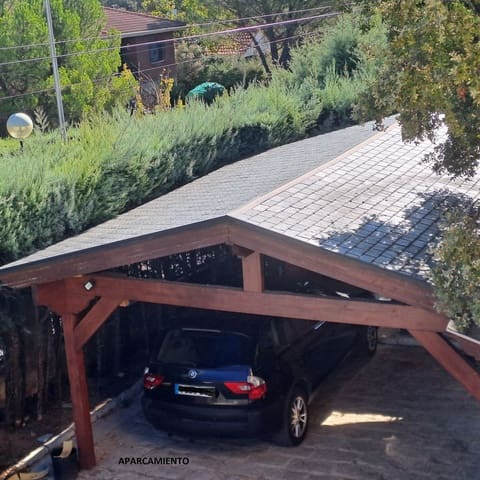 5 makuuhuone Omakotitalo myytävänä paikassa Valdemorillo mukana uima-altaan 
autotalli - 730 000 € (Ref: 9543713)