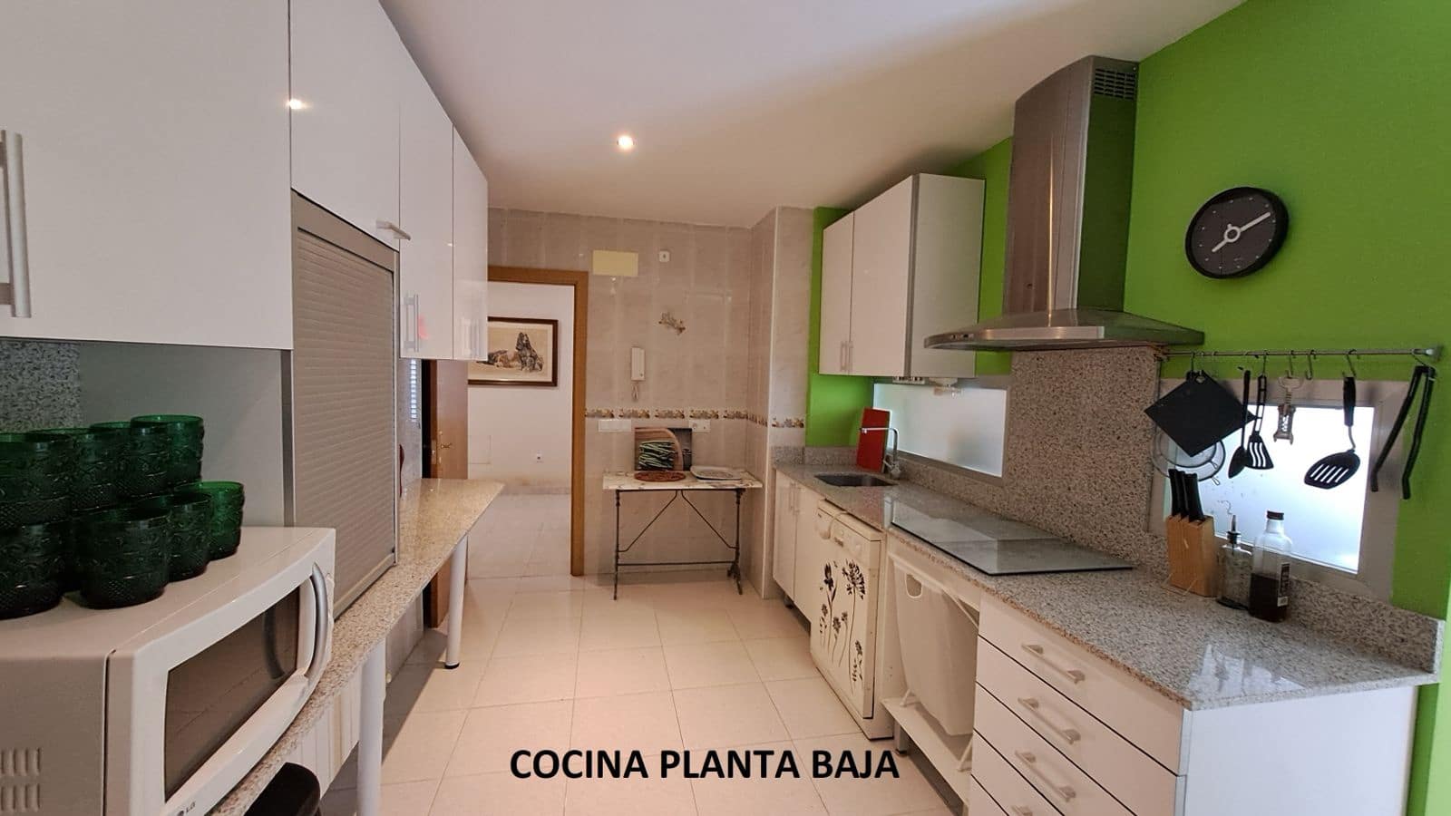 5 makuuhuone Omakotitalo myytävänä paikassa Valdemorillo mukana uima-altaan 
autotalli - 730 000 € (Ref: 9543713)