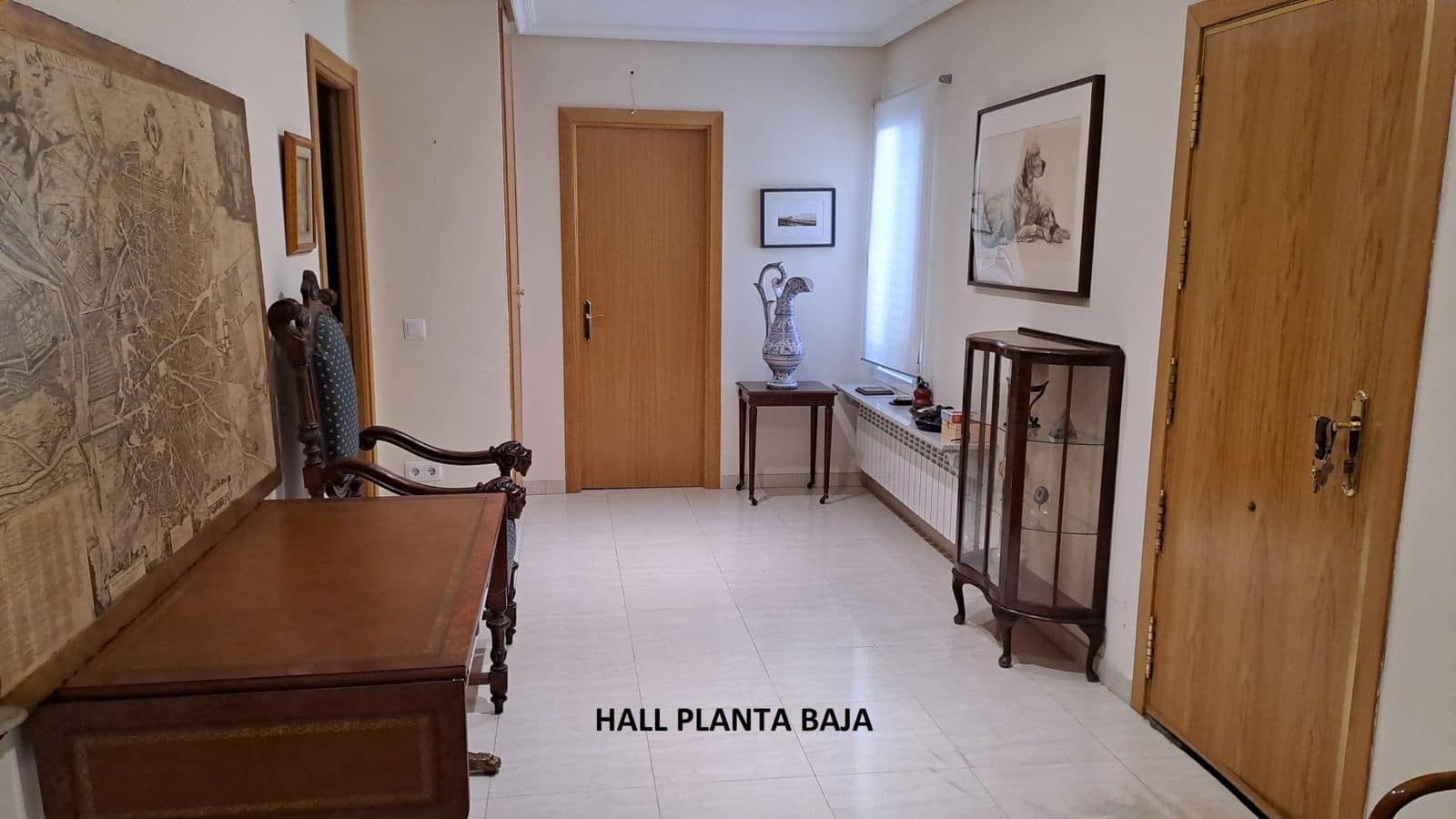 5 makuuhuone Omakotitalo myytävänä paikassa Valdemorillo mukana uima-altaan 
autotalli - 730 000 € (Ref: 9543713)