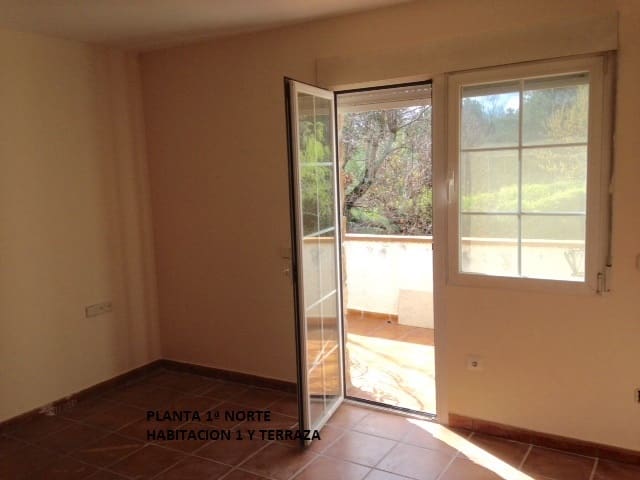 7 makuuhuone Omakotitalo myytävänä paikassa Valdemorillo mukana uima-altaan 
autotalli - 750 000 € (Ref: 9543850)