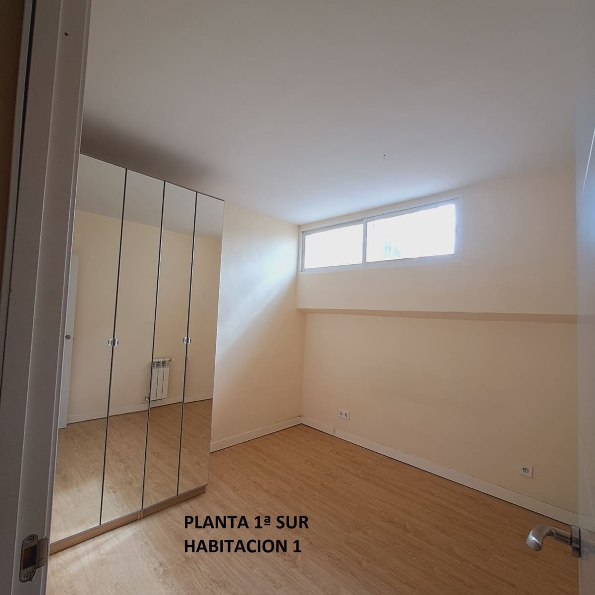 7 makuuhuone Omakotitalo myytävänä paikassa Valdemorillo mukana uima-altaan 
autotalli - 750 000 € (Ref: 9543850)