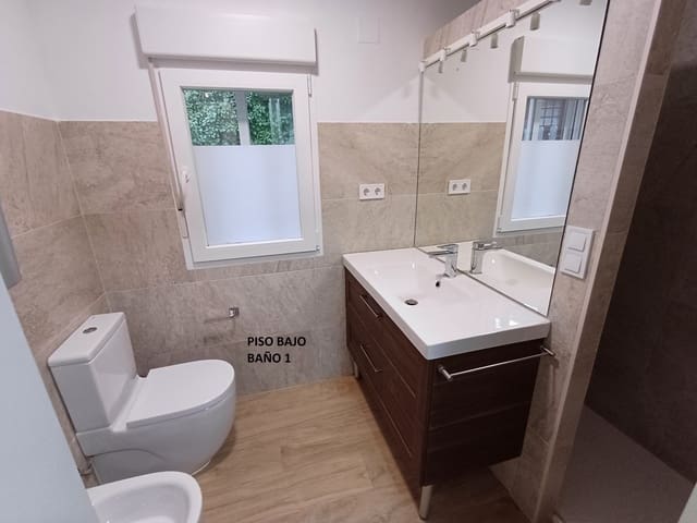 7 makuuhuone Omakotitalo myytävänä paikassa Valdemorillo mukana uima-altaan 
autotalli - 750 000 € (Ref: 9543850)