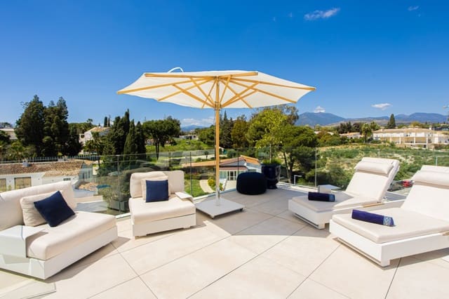 3 slaapkamer Appartement te koop in Bahía de Marbella, Marbella met zwembad garage - € 4.393.500 (Ref: 9542184)