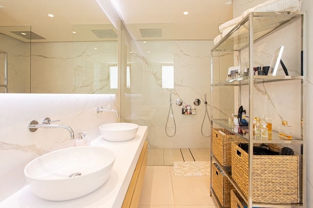 3 slaapkamer Appartement te koop in Bahía de Marbella, Marbella met zwembad garage - € 4.393.500 (Ref: 9542184)