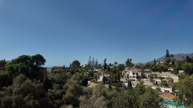 Chalet de 5 habitaciones en El Rosario, Marbella en venta con piscina garaje - 3.500.000 € (Ref: 9542535)