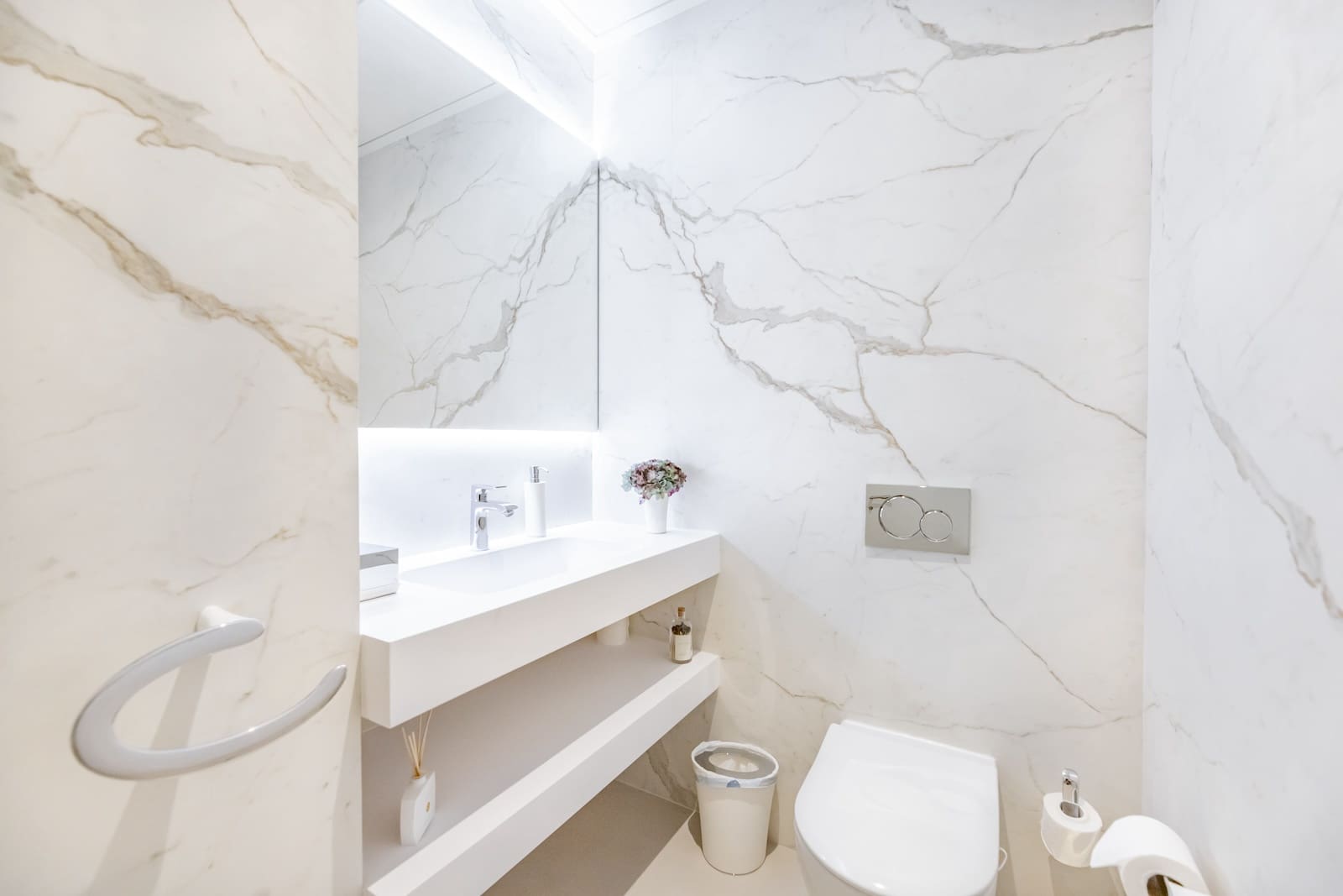 5 bedroom Penthouse for rent in Marbella with pool garage - € 16,000 (Ref: 9544396)