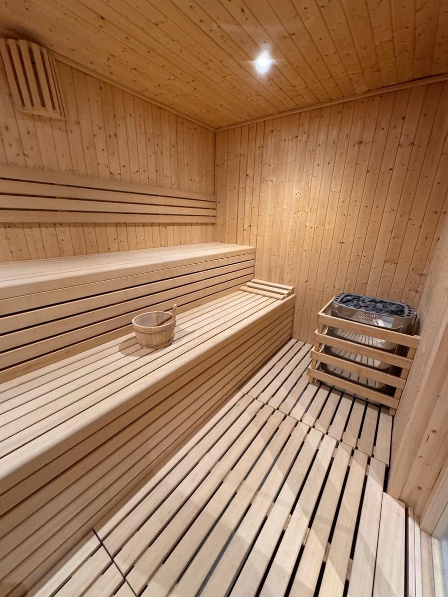 4 slaapkamer Penthouse te huur in Marbella met zwembad garage - € 12.800 (Ref: 9544397)