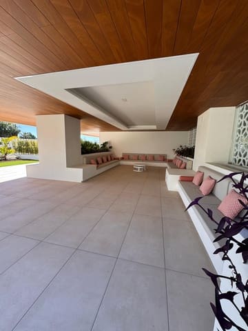 4 slaapkamer Penthouse te huur in Lomas De Marbella, Marbella met zwembad garage - € 12.800 (Ref: 9544397)