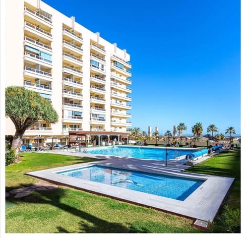 3 slaapkamer Penthouse te huur in Zona Puerto Deportivo, Fuengirola met zwembad garage - € 2.600 (Ref: 9544407)