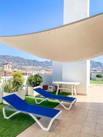 3 slaapkamer Penthouse te huur in Zona Puerto Deportivo, Fuengirola met zwembad garage - € 2.600 (Ref: 9544407)